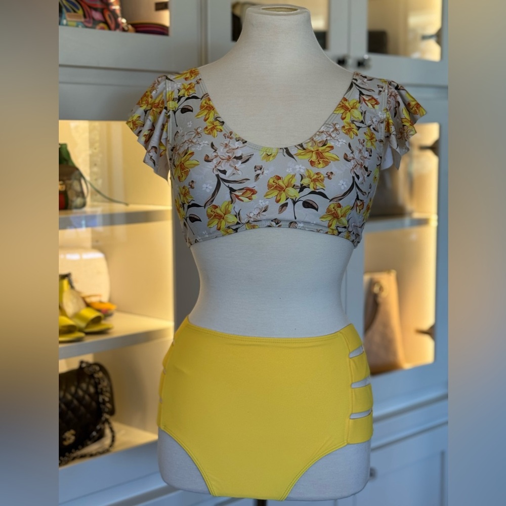 Floral Crop Top and Yellow High-Waisted Bikini Set. Size Medium.